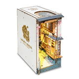 Sakura Densya Book Nook